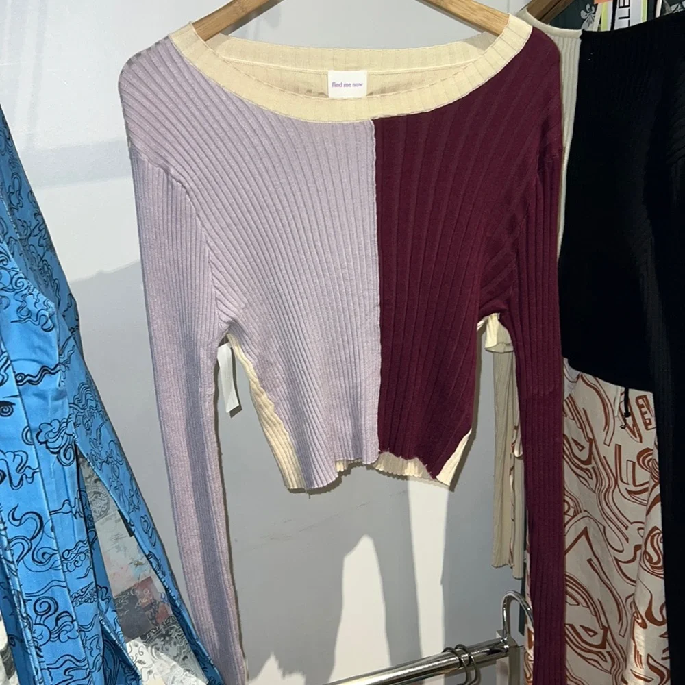 NWOT Color Block Cropped Long Sleeve - Find Me Now - Picture 1 of 6